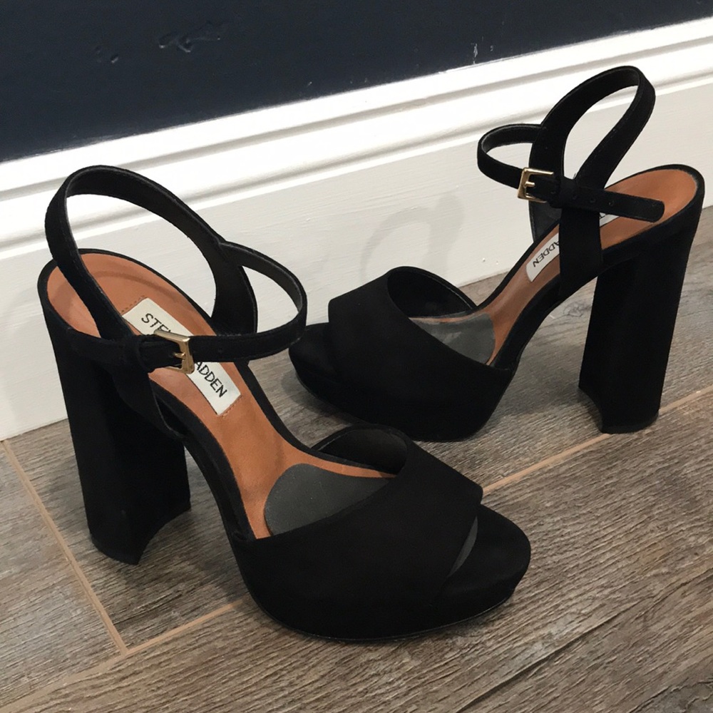 Steve Madden all black suede chunky heel